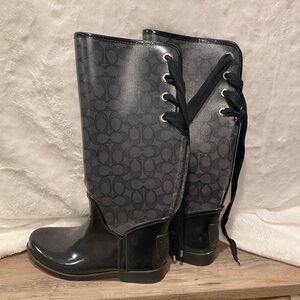 Coach Lace Up Rainboots
Size:9
Color: Black